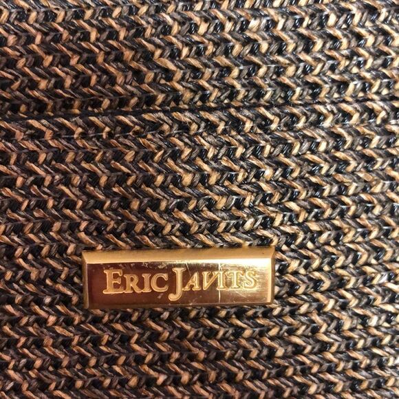 Eric Javits Ny woven tan brown handbag. - Picture 2 of 8